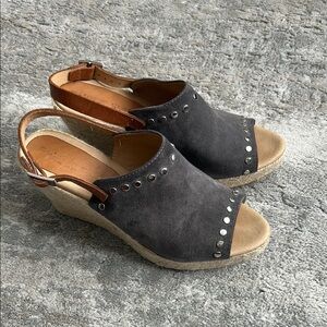 Patricia Green espadrilles women’s 8 rockstar gray Suede leather Wedge Sandals